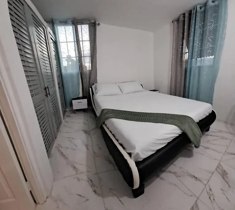 Apartment Donmair Apt Super Suite Kingston Jamaica