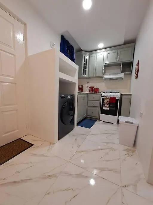 Donmair Apt Super Suite Kingston Jamaica